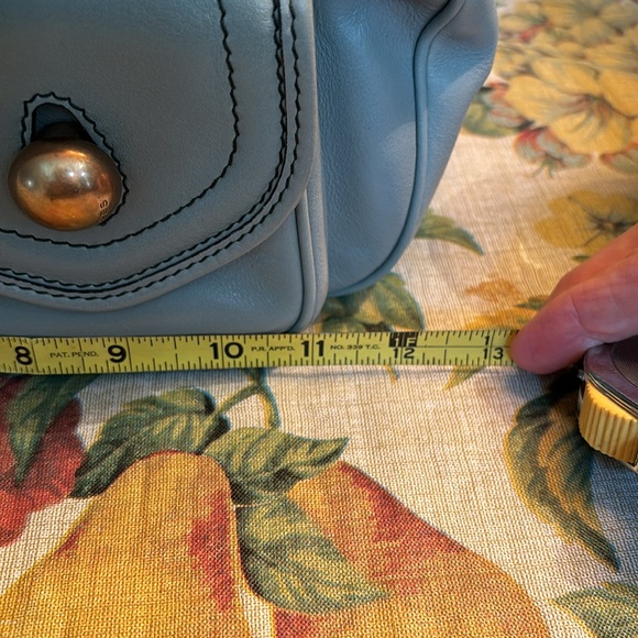 Marc Jacobs beautiful blue leather bag with loads of pockets. New with dust bag - Picture 7 of 9